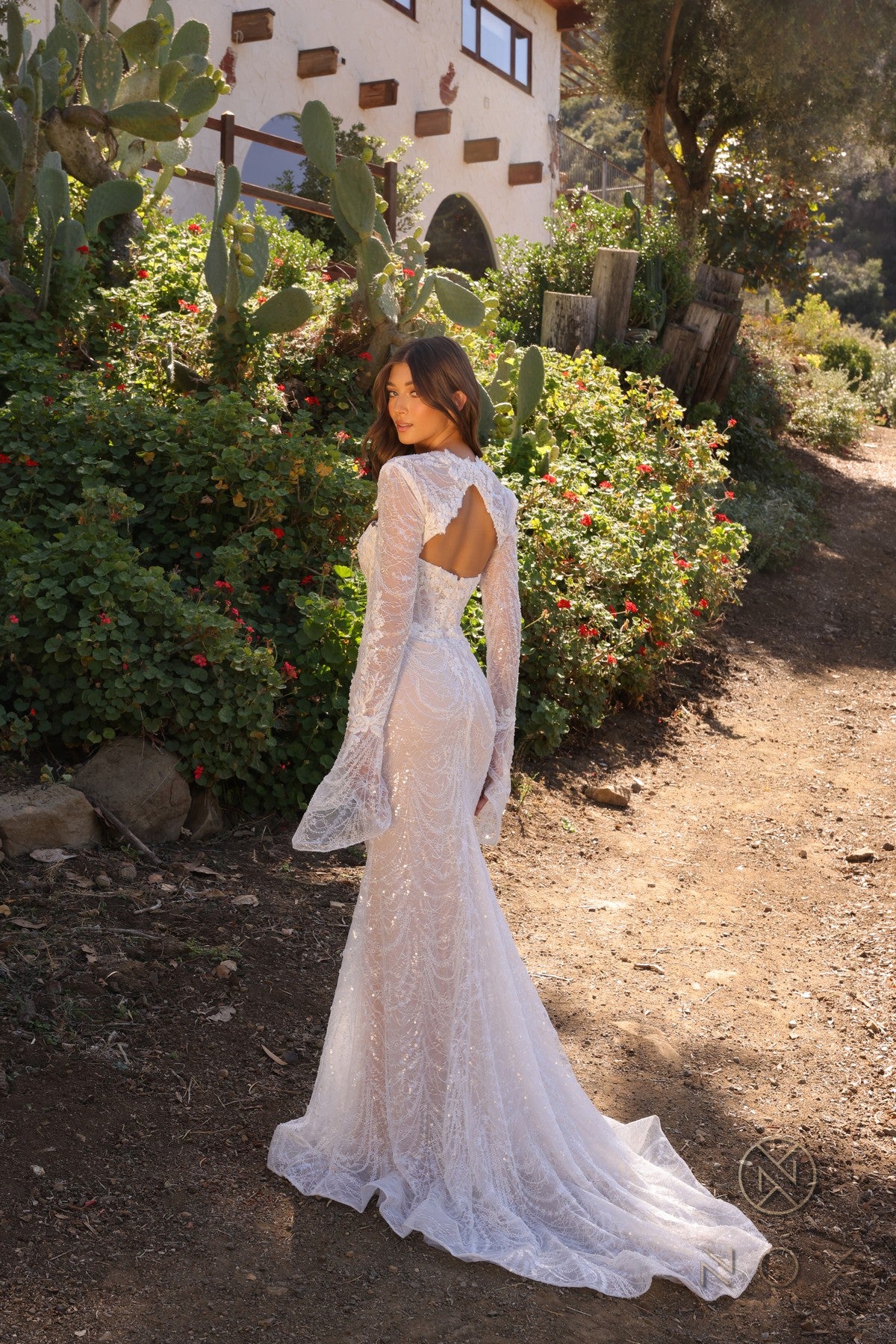 Fitted Beaded Lace Long Sleeve Bridal Gown_ JE994L – Beautiful Dress