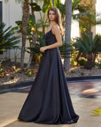 Y1808_BLACK_4943756