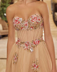 Y1803_CHAMPAGNE_4943718