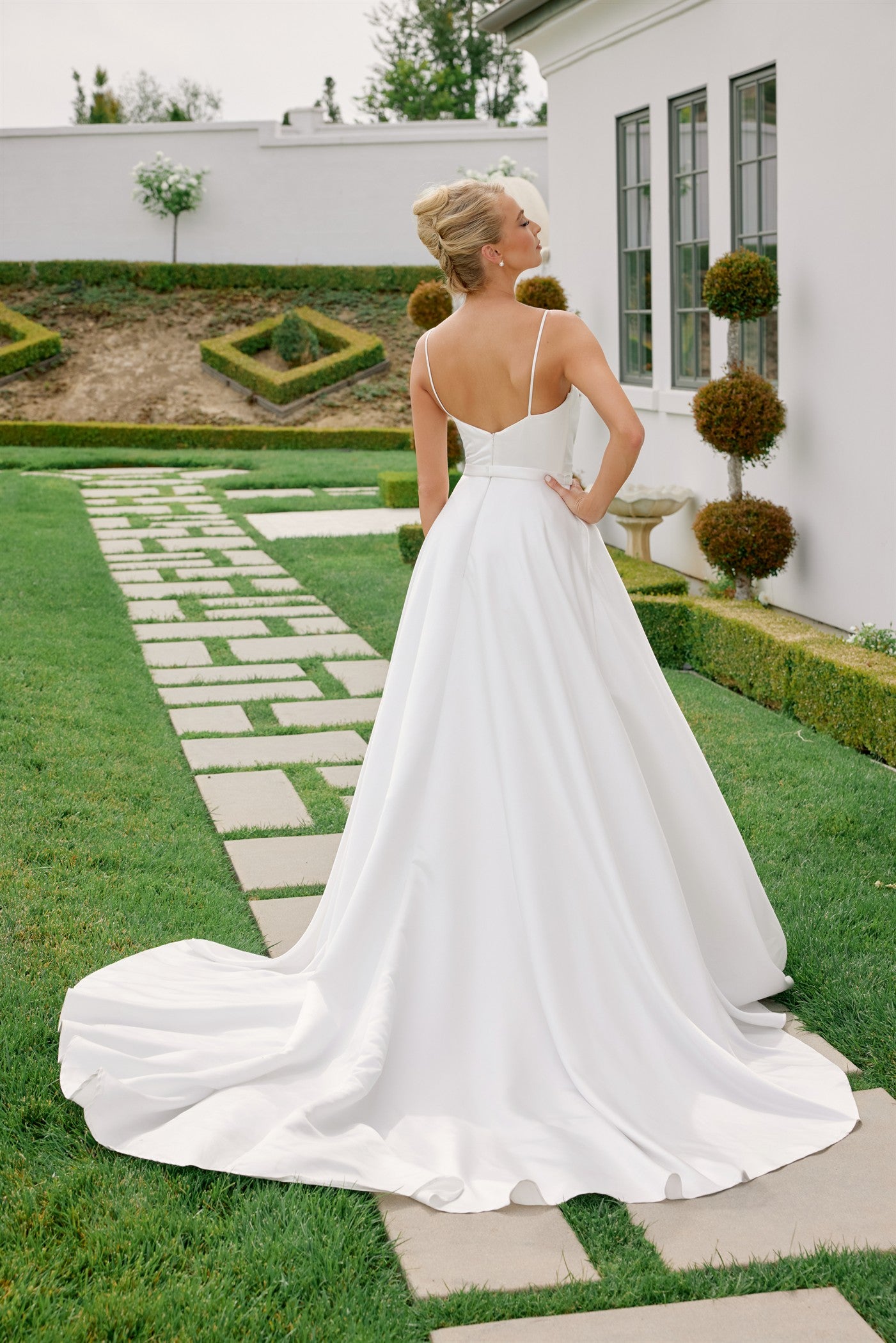 JE1015_WHITE_4964645