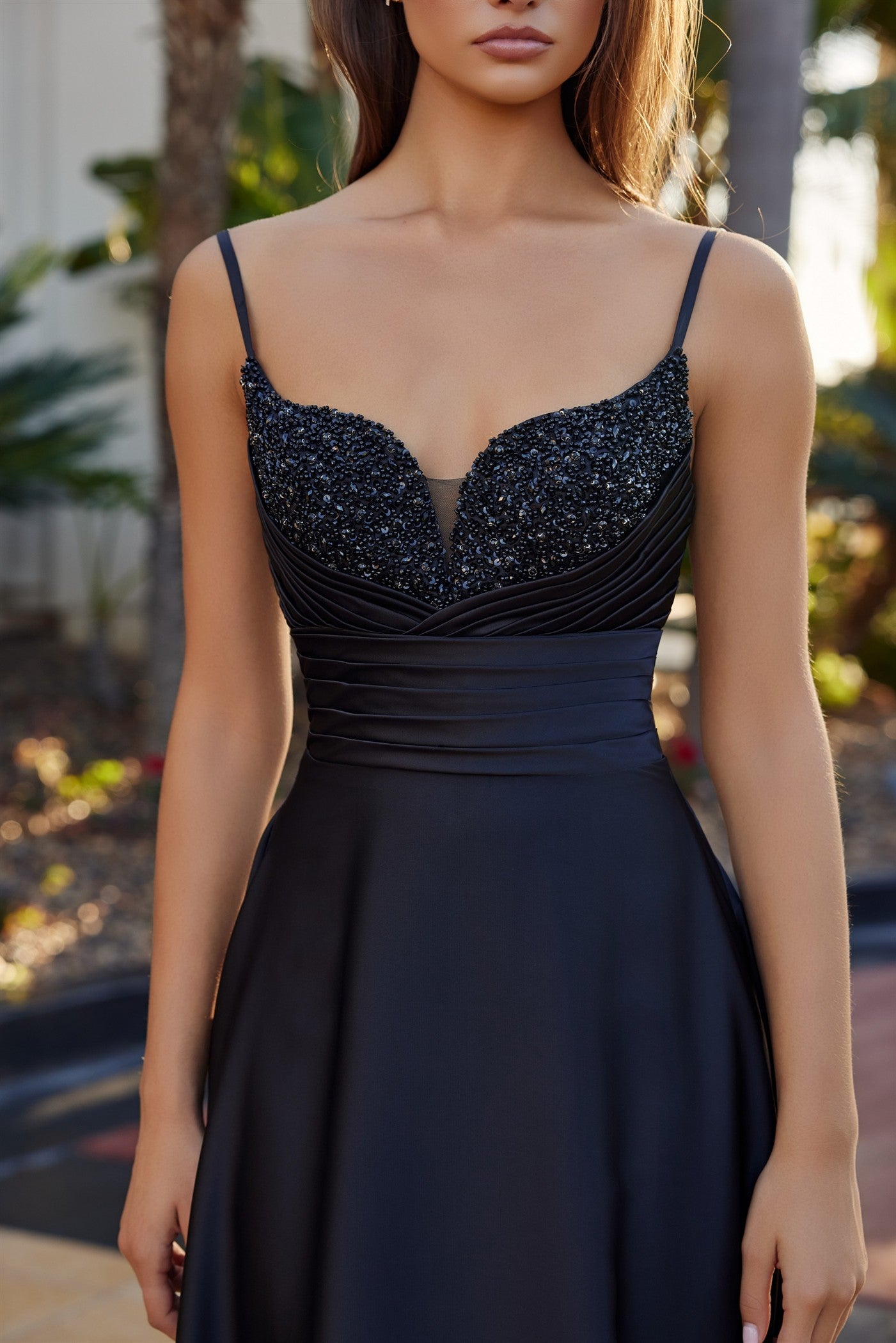 Y1808_BLACK_4943758