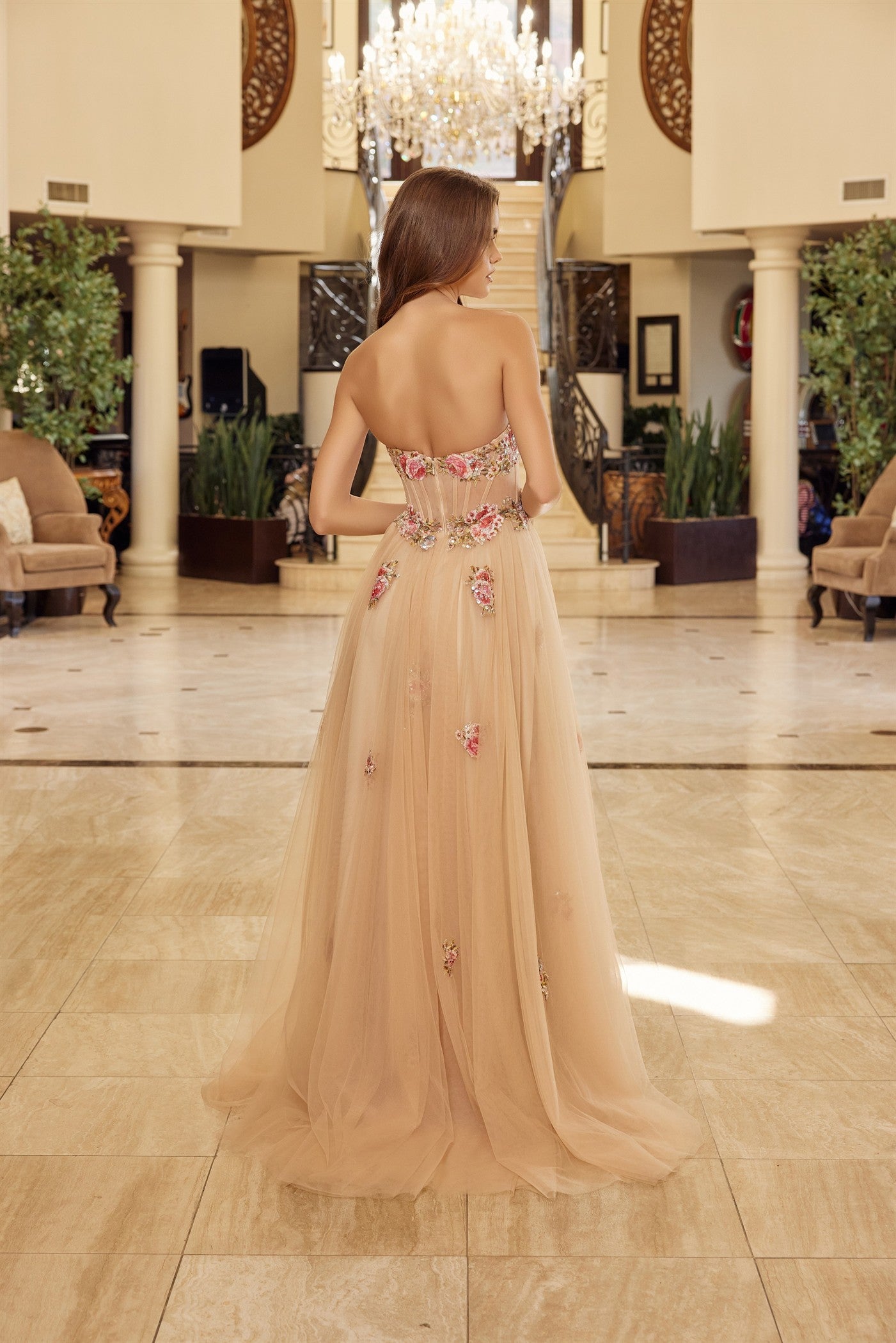 Y1803_CHAMPAGNE_4943717