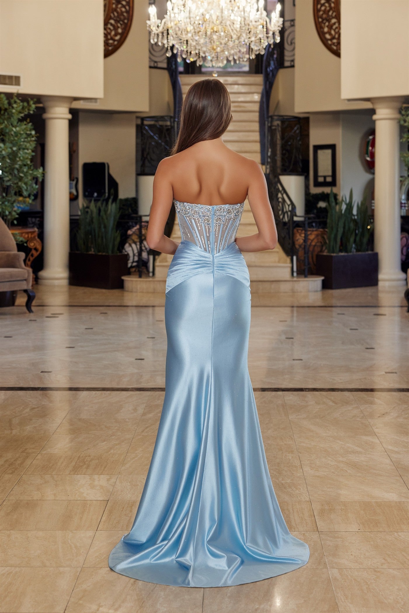 R1820_LIGHTBLUE_4943538