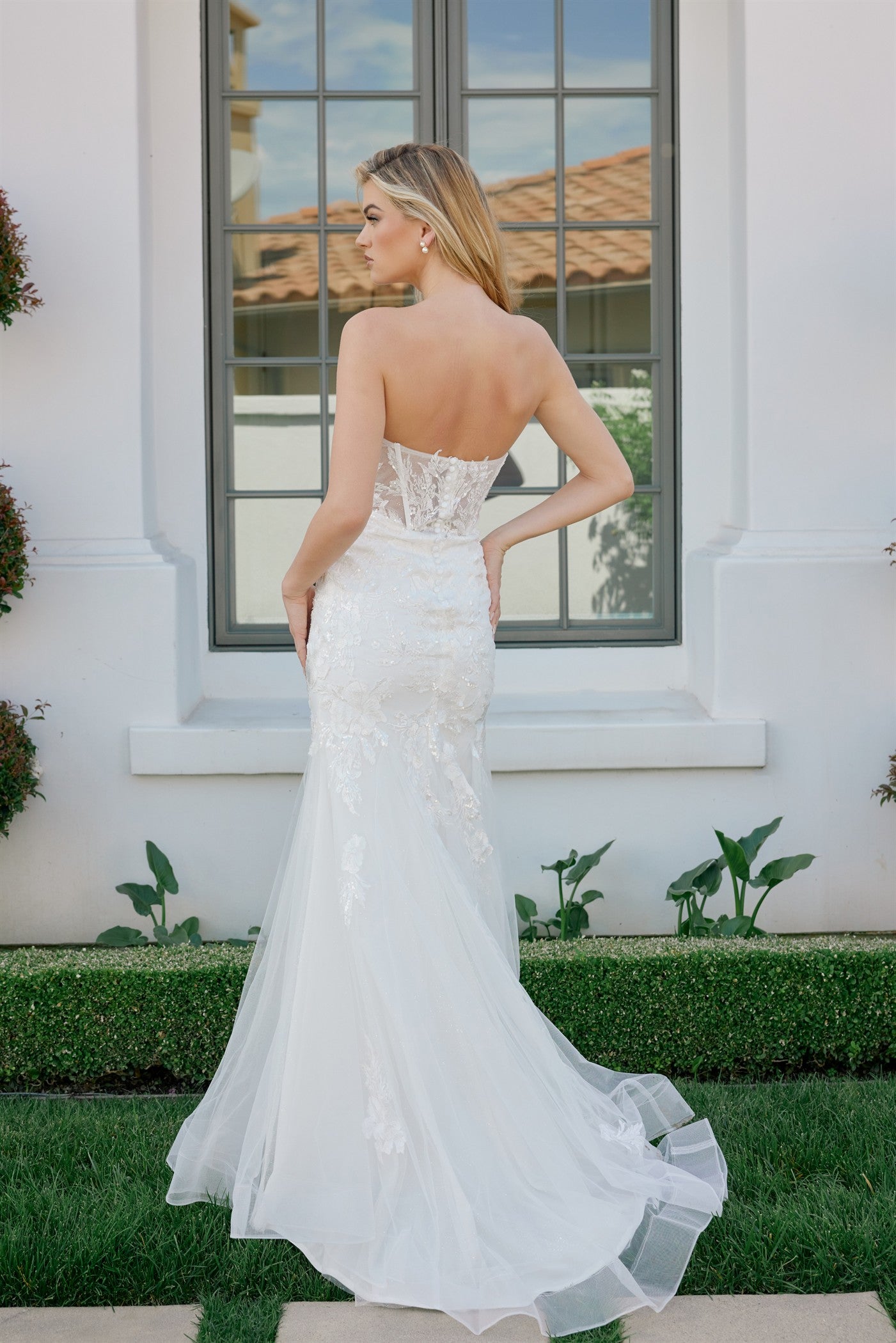 JQ1038_WHITE_4964733