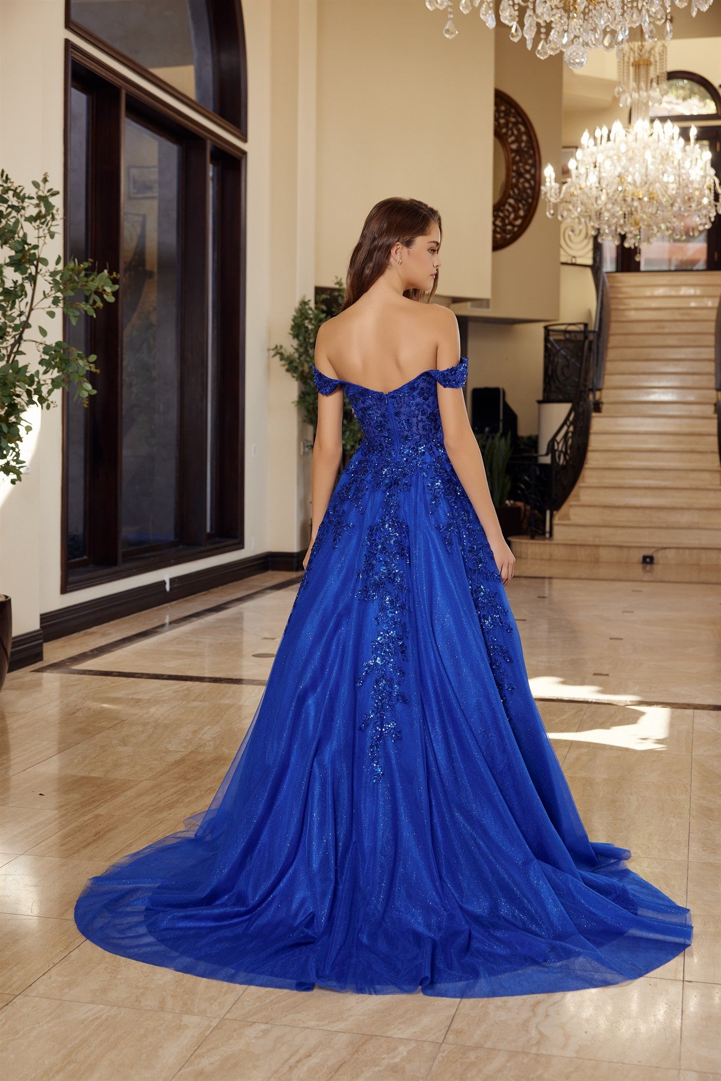 H1881_ROYALBLUE_4943305
