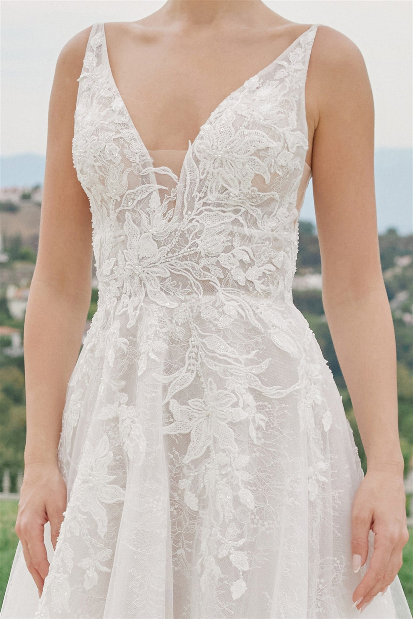 JE1060L_WHITENUDE_4935376