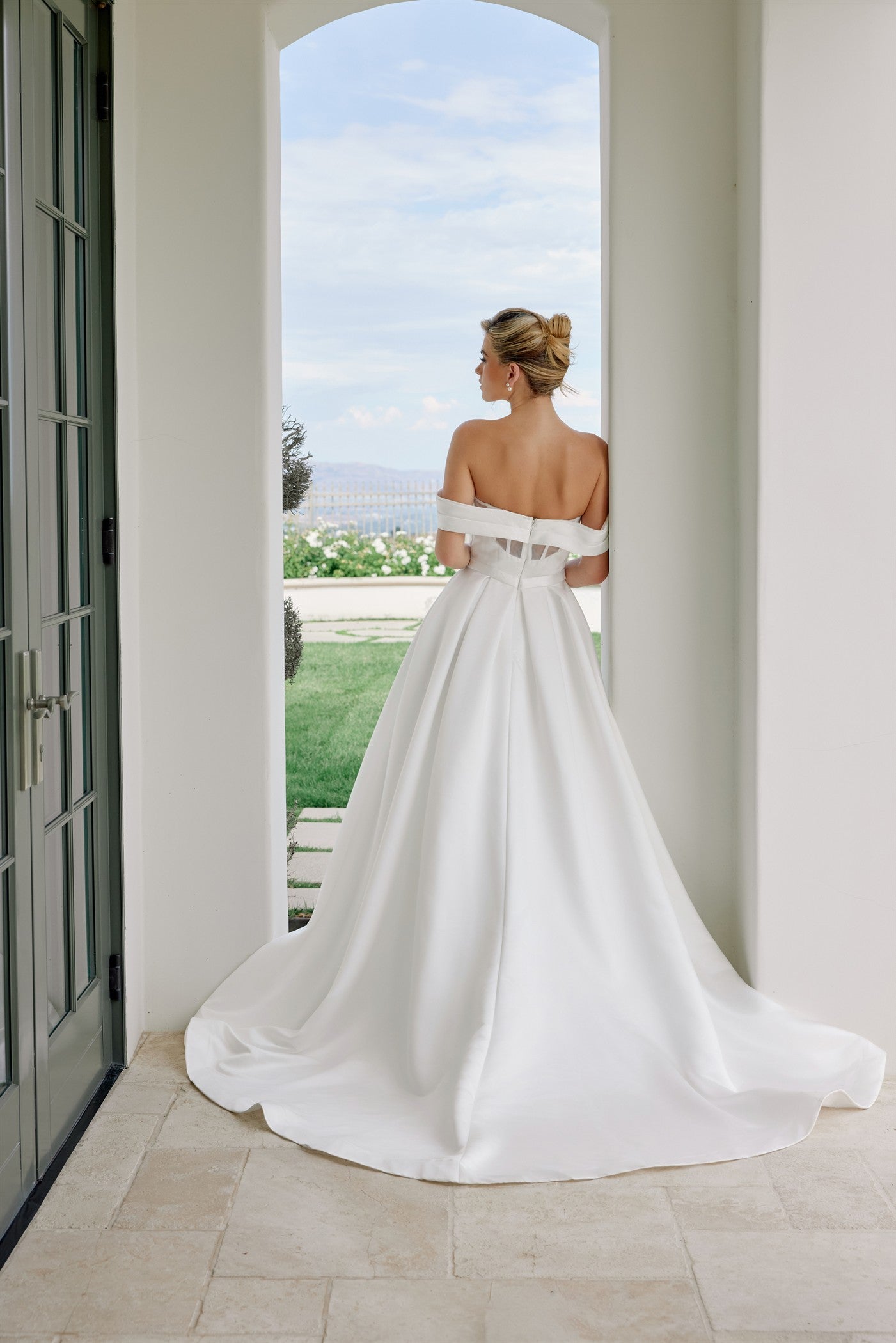 JE1016_WHITE_4964650