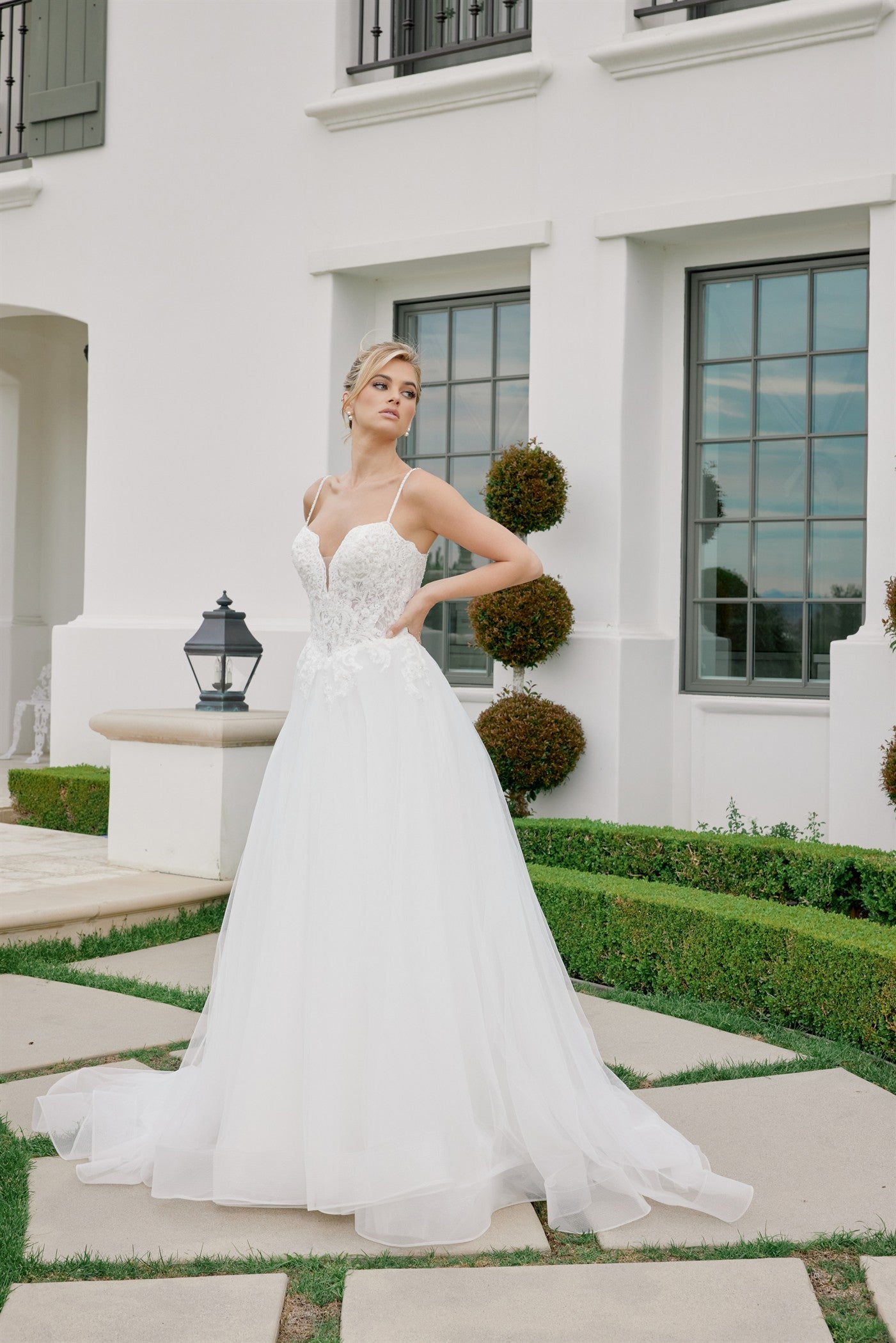 JE1059_WHITE_4935369