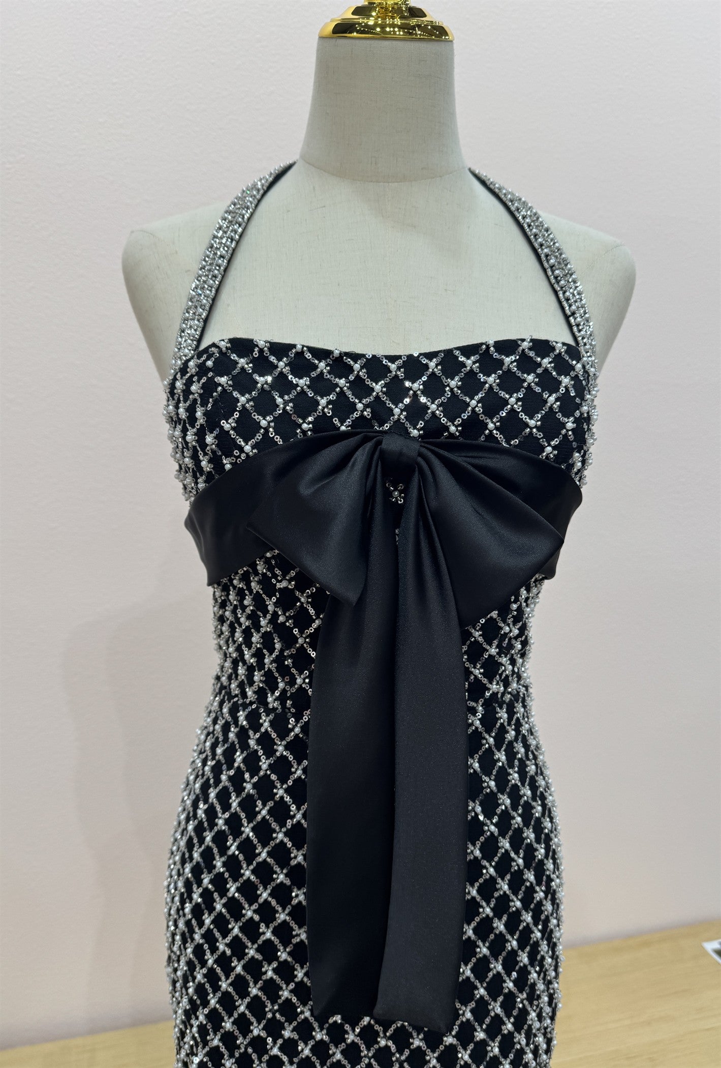 T7099_BLACK_5536296