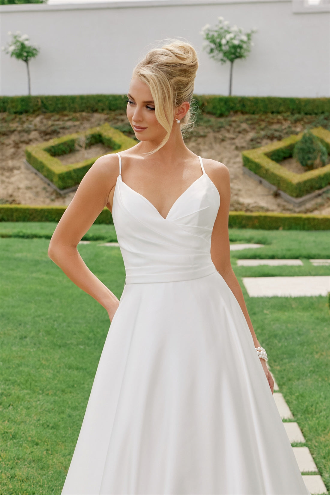 JE1015_WHITE_4964646