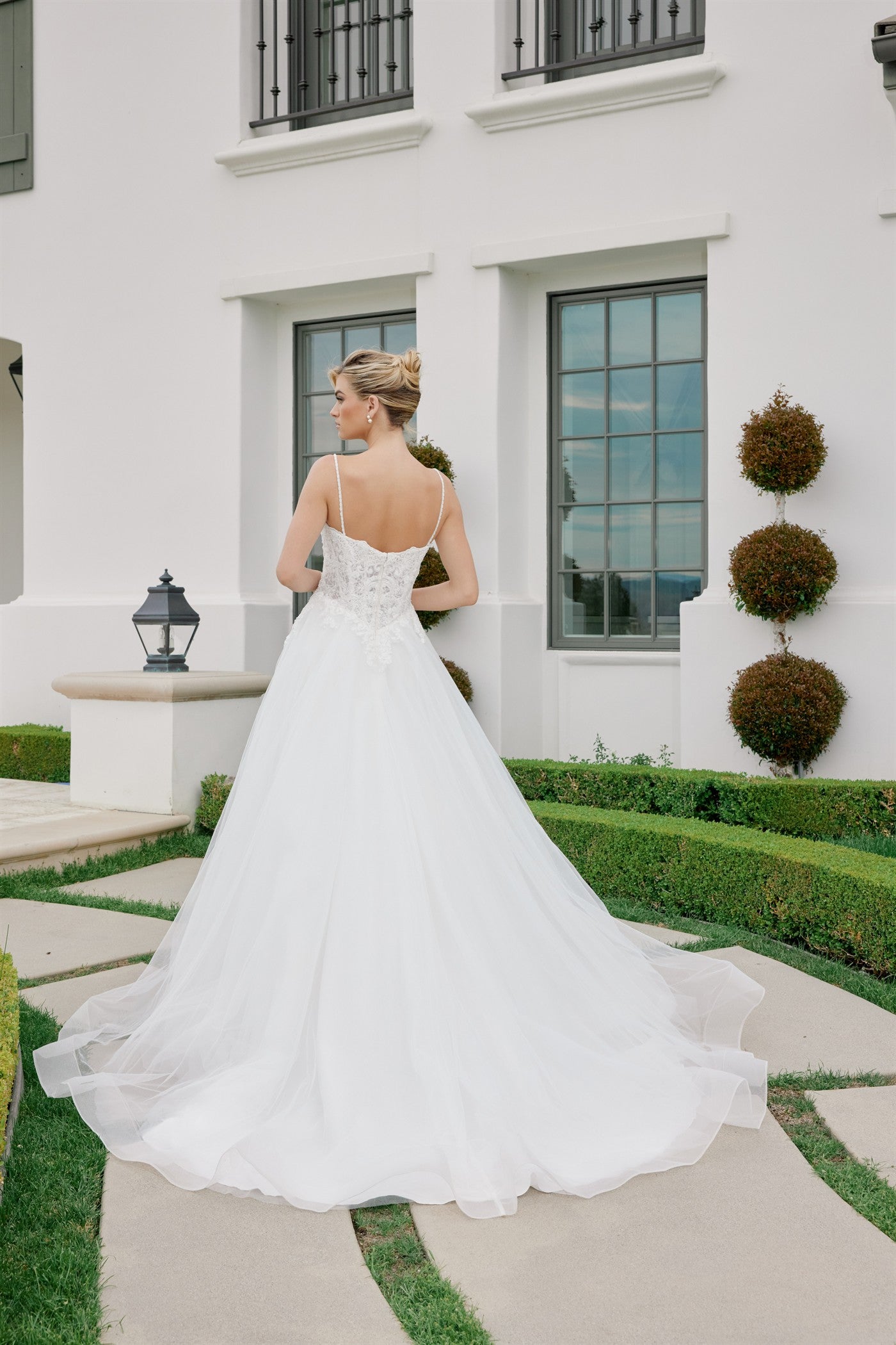 JE1059_WHITE_4935371